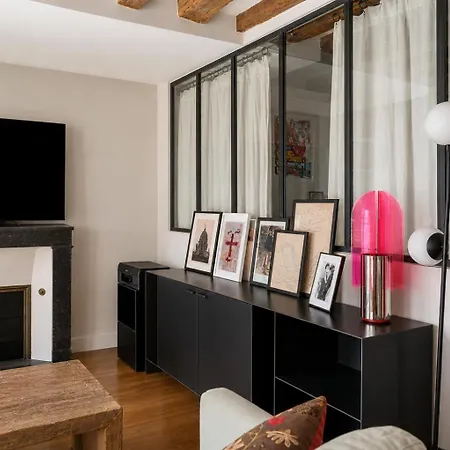 Haussmannian Flat - Saint-germain & Invalides