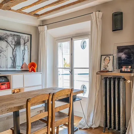 Haussmannian Flat - Saint-germain & Invalides Parijs
